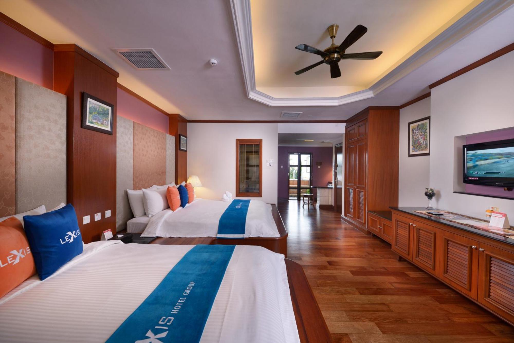 Grand Lexis Port Dickson Hotel Kültér fotó Deluxe Family Room