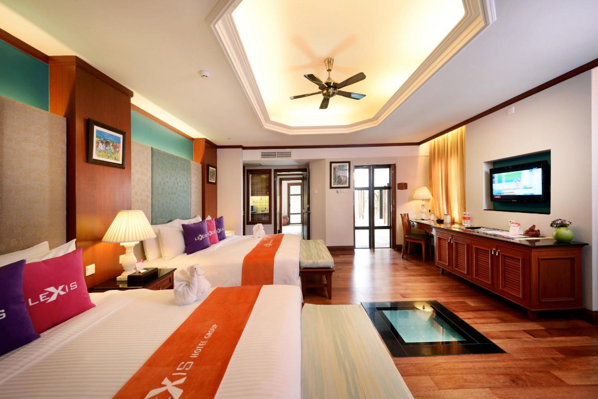 Grand Lexis Port Dickson Hotel Kültér fotó Deluxe Family Room